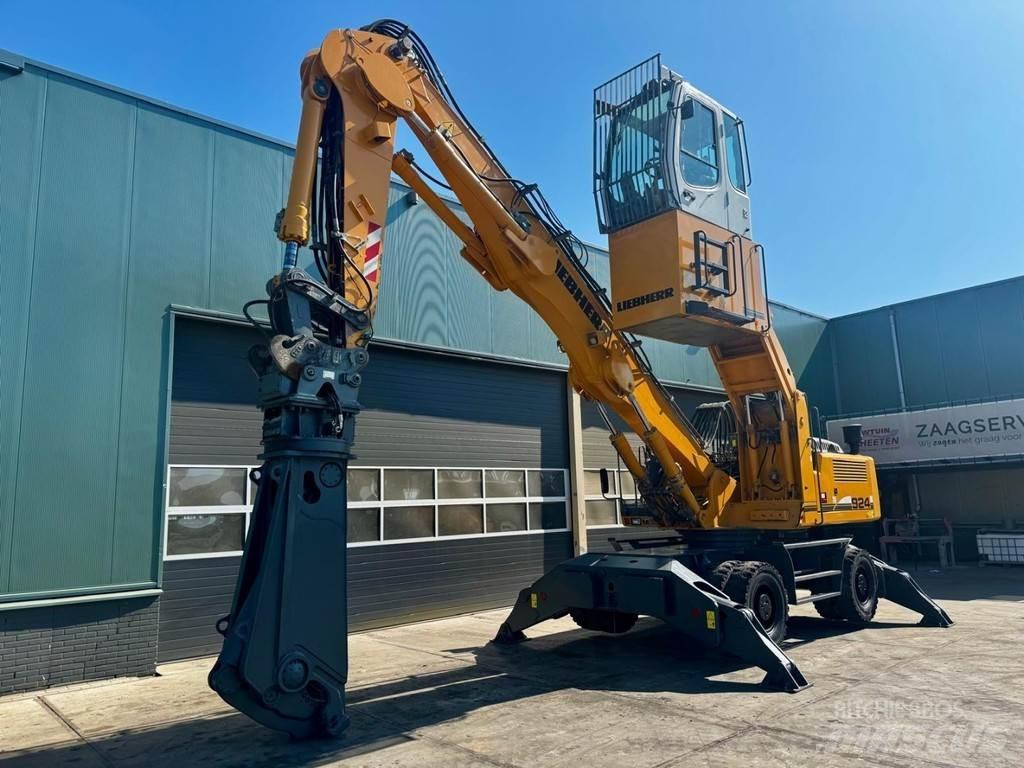Liebherr A 924 C Waste / Industry Handlers
