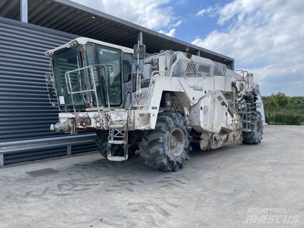Wirtgen WR 240I Asphalt Recycling Equipment