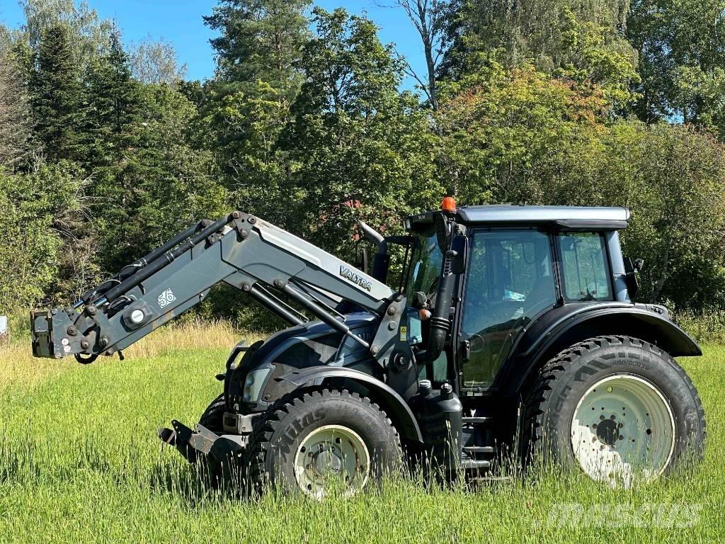 Valtra N 123 H5 Tractors