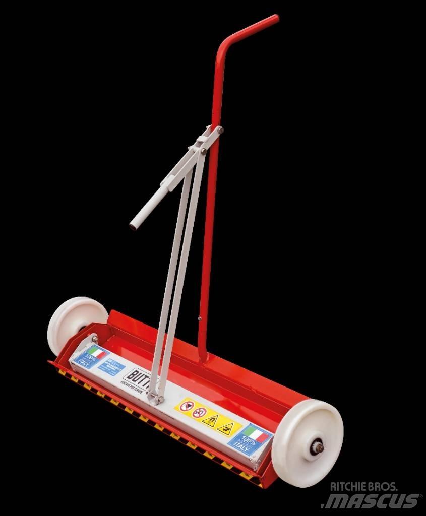 Butti Magnetic Broom Waste Plants