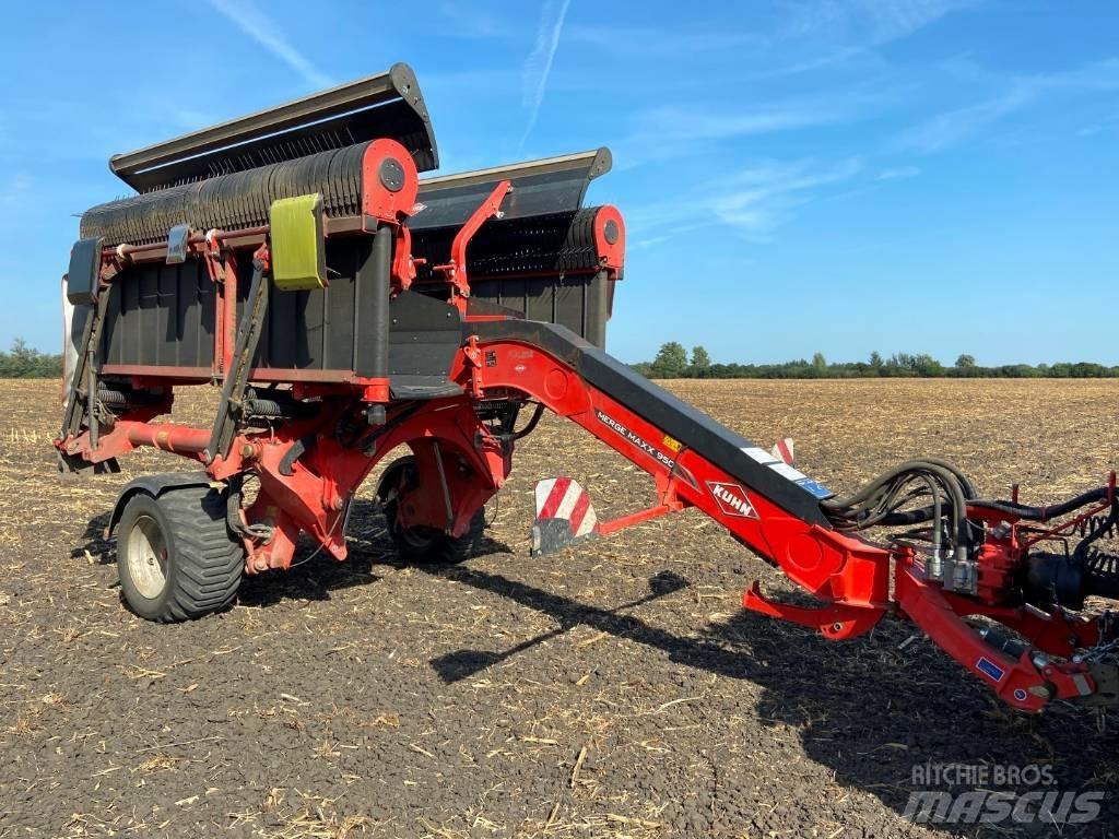 Kuhn Merge Maxx 950 Swathers \ Windrowers