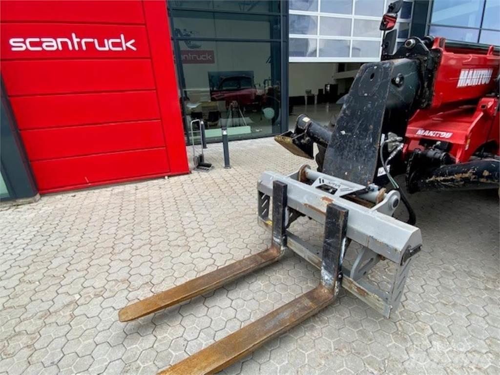 Manitou MT1135 Telescopic Handlers