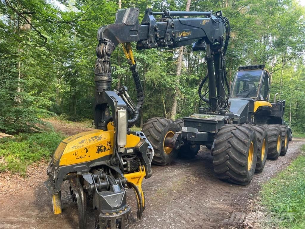 Ponsse Bear mit H8 Harvesters