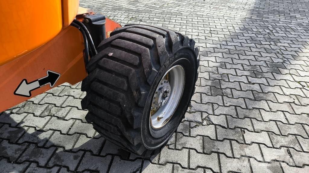 JLG 450 AJ Articulated boom lifts