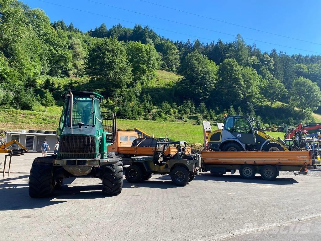 John Deere 1110 Forwarders