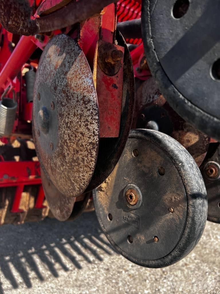Kuhn HR 4003 D Drills