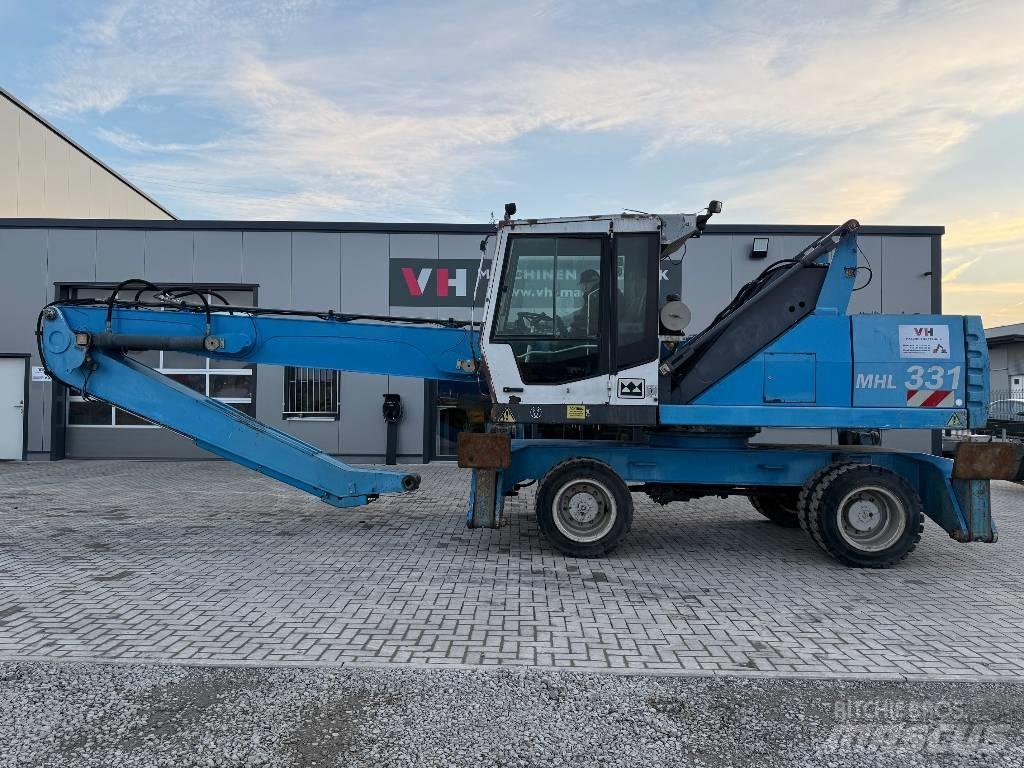 Fuchs MHL 331 Waste / Industry Handlers