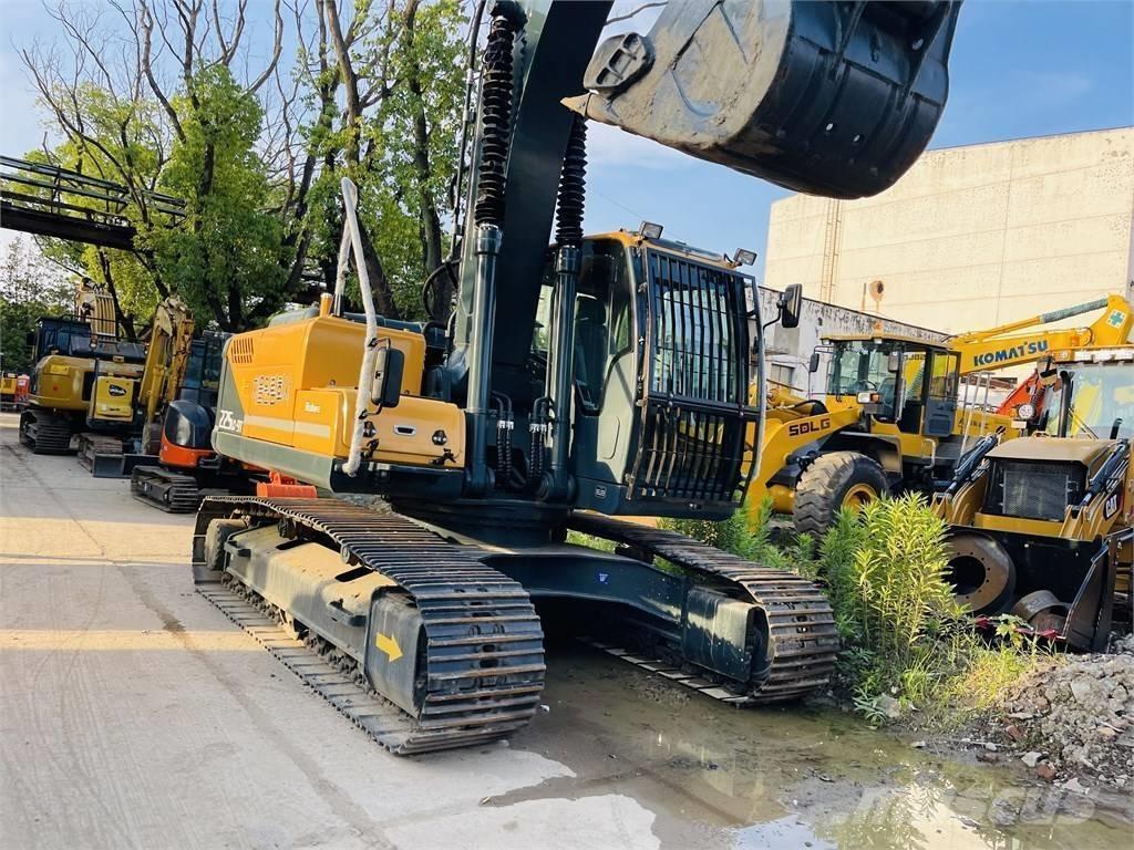 Hyundai 225LC 9T Crawler Excavators