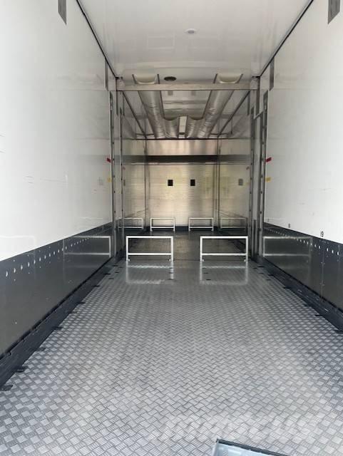 VAK V 4-40 Temperature Controlled Trailers