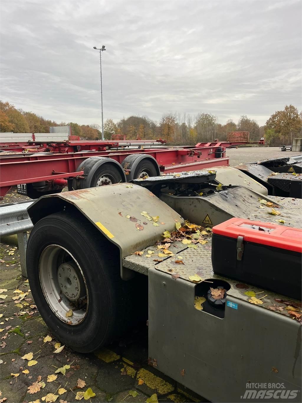 Terberg YT182 Shunt Trucks