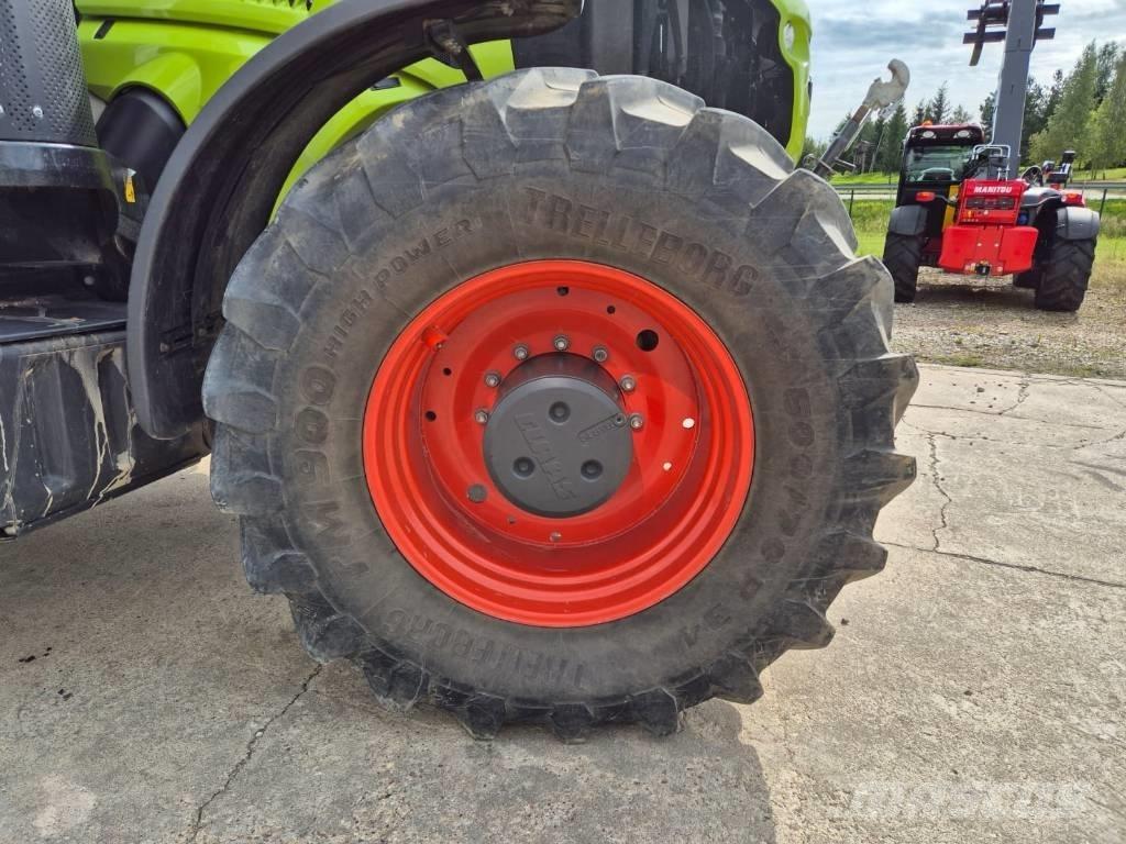 CLAAS Axion 930 Tractors