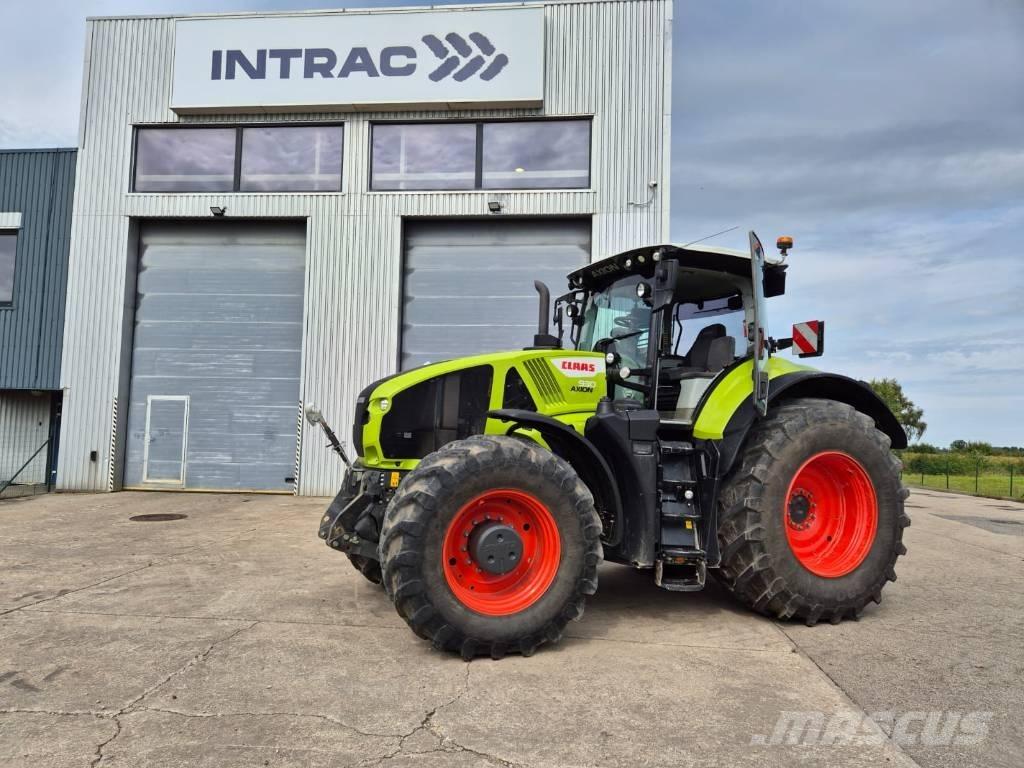 CLAAS Axion 930 Tractors