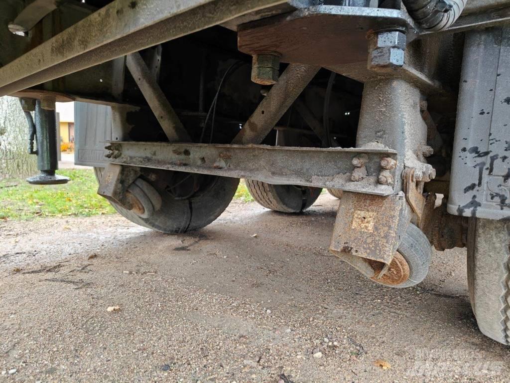 Schmitz poolhaagis Logging semi-trailers