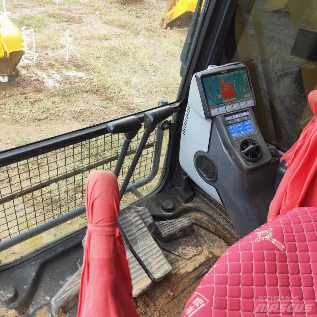 Komatsu PC200-8 Crawler Excavators