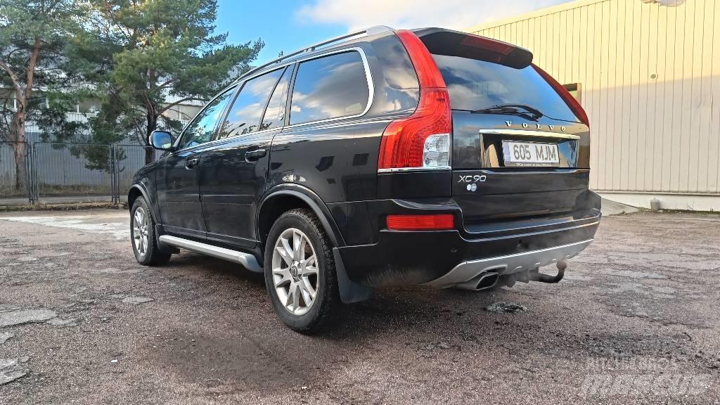 Volvo XC 90 Automobiles / SUVS
