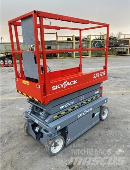 SkyJack SJ III 3219 Scissor Lifts