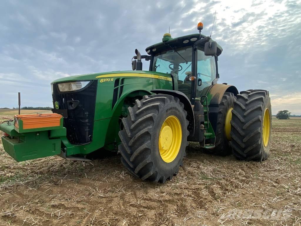 John Deere 8370 R Tractors