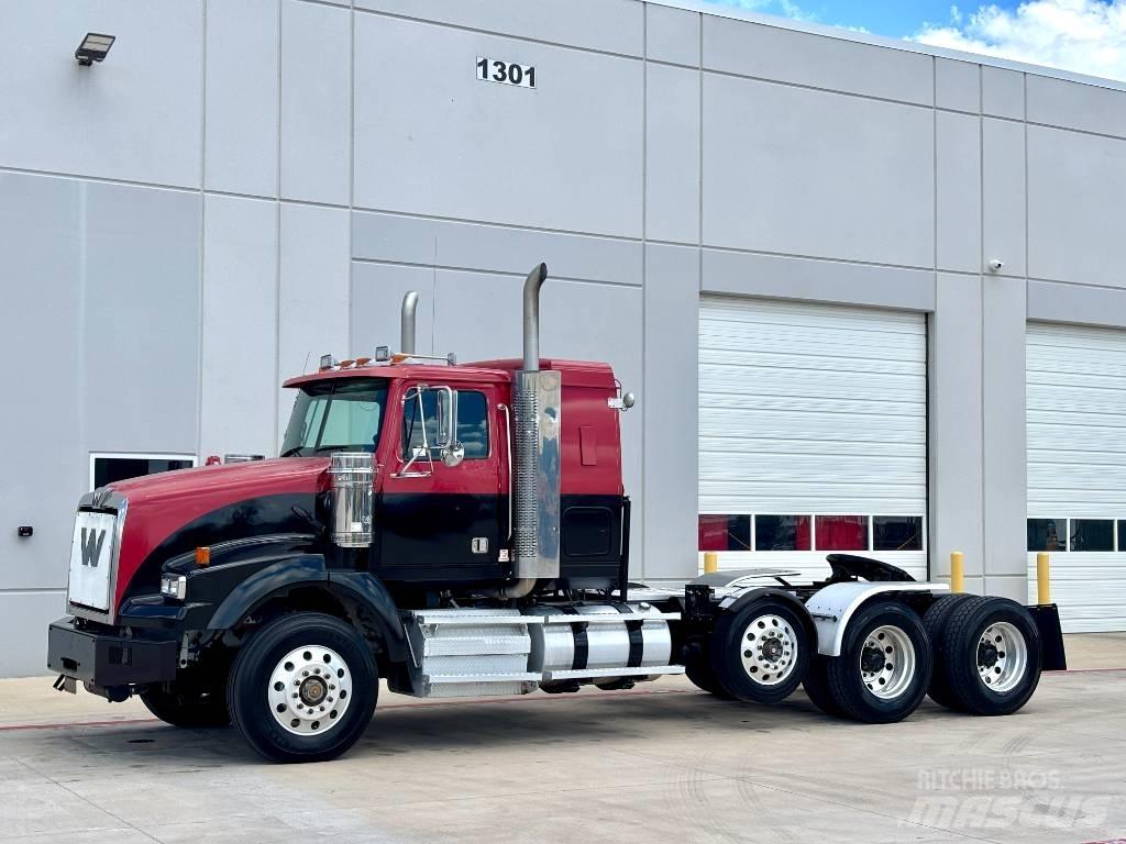 Western Star 4900 Conventional Trucks / Tractor Trucks
