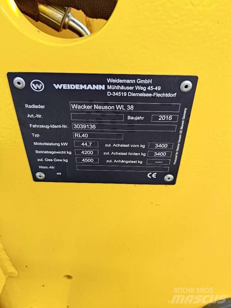 Wacker Neuson WL 38 Wheel Loaders