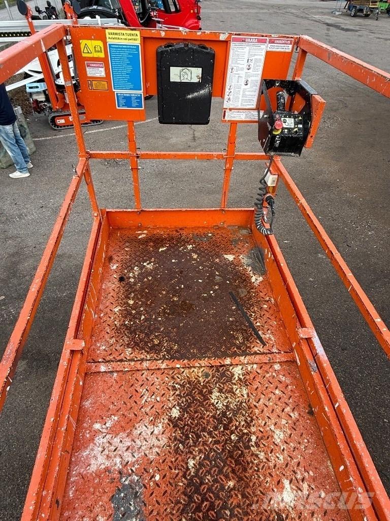 JLG 10 RS Scissor Lifts