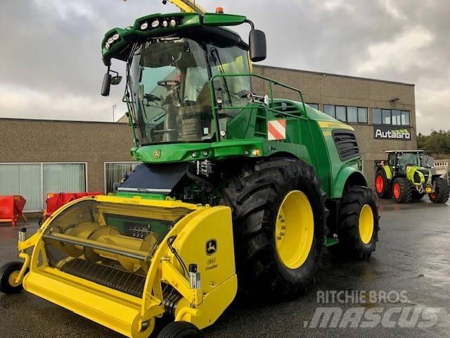 John Deere 8200 i Foragers