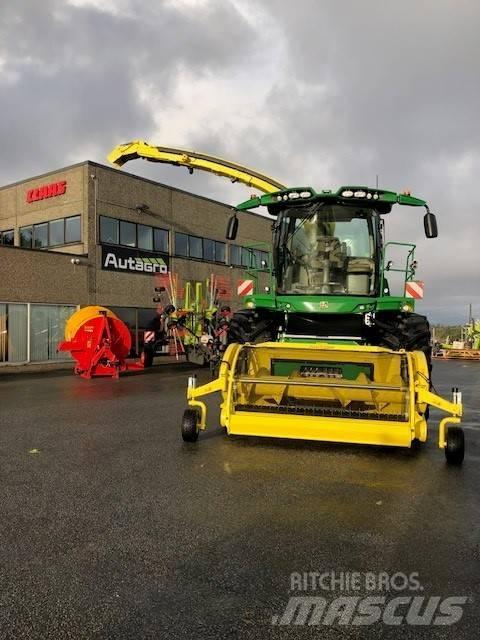 John Deere 8200 i Foragers