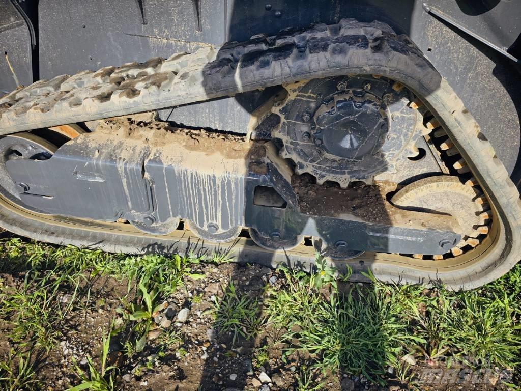 John Deere 317 G Skid Steer Loaders