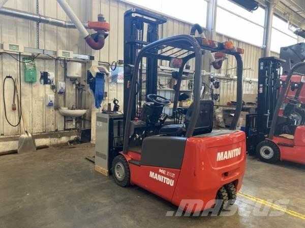 Manitou ME315 Rough Terrain Trucks