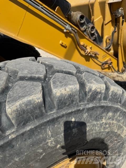CAT 930 H Wheel Loaders