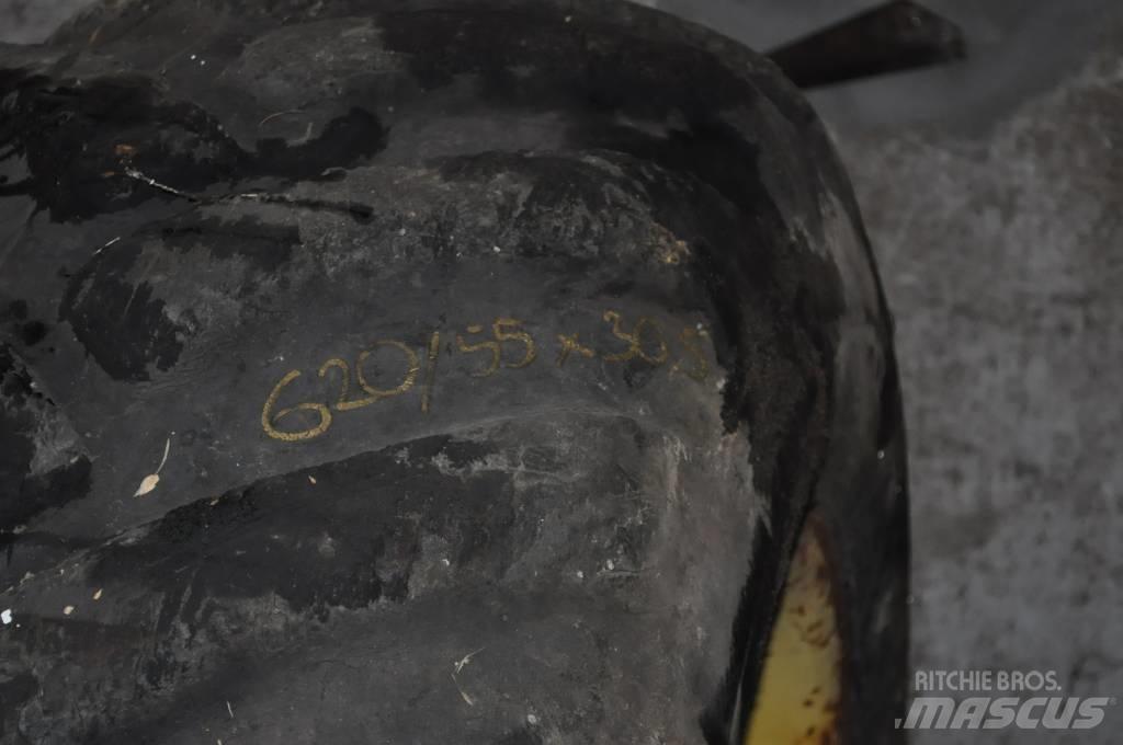 Nokian 620/55x30.5 Tires, wheels and rims