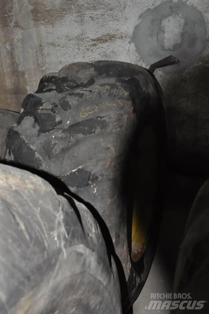 Nokian 620/55x30.5 Tires, wheels and rims