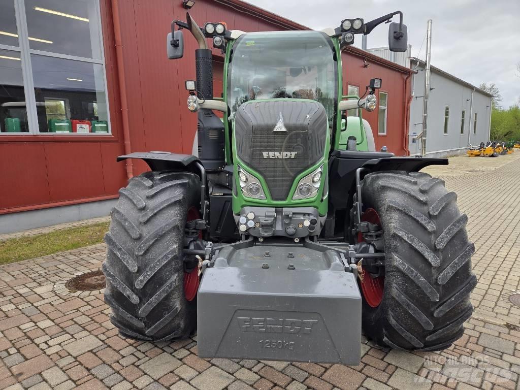 Fendt 724 Profi Plus Tractors
