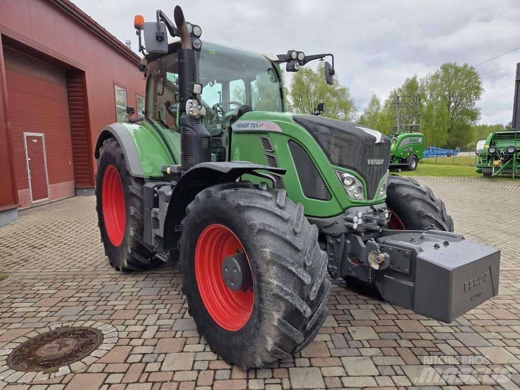 Fendt 724 Profi Plus Tractors