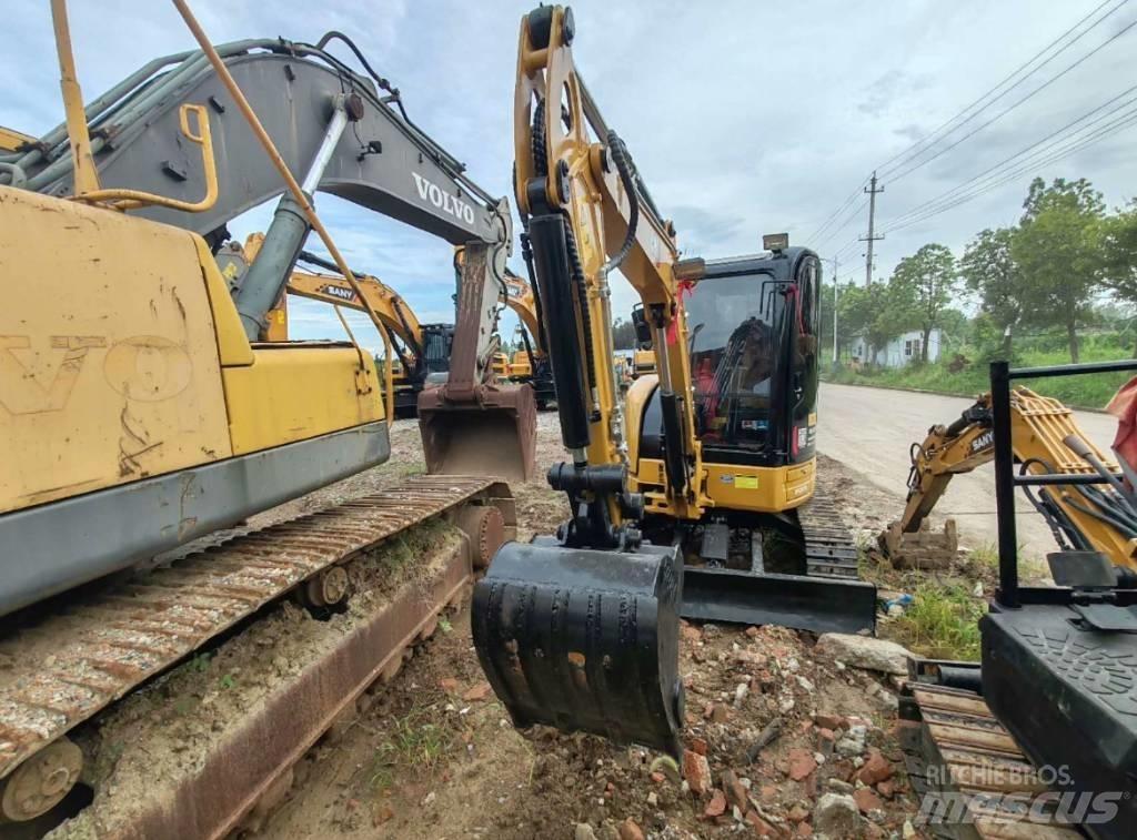 CAT 303.5 E Mini Excavators <7t (Mini Diggers)