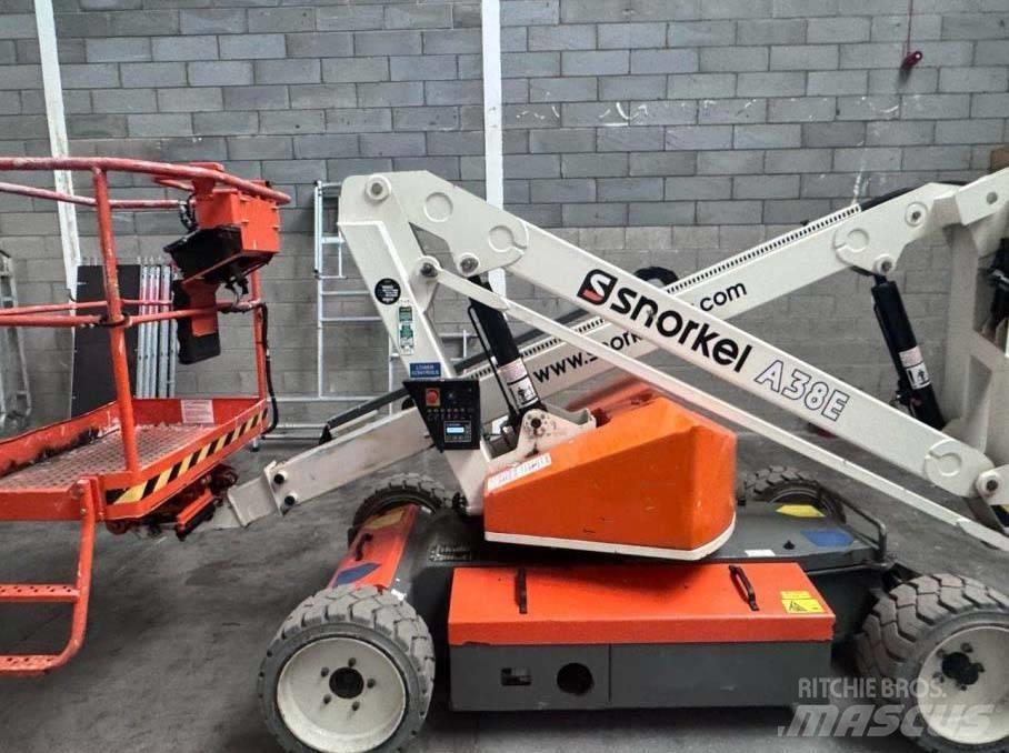 Snorkel A 38 E Articulated boom lifts