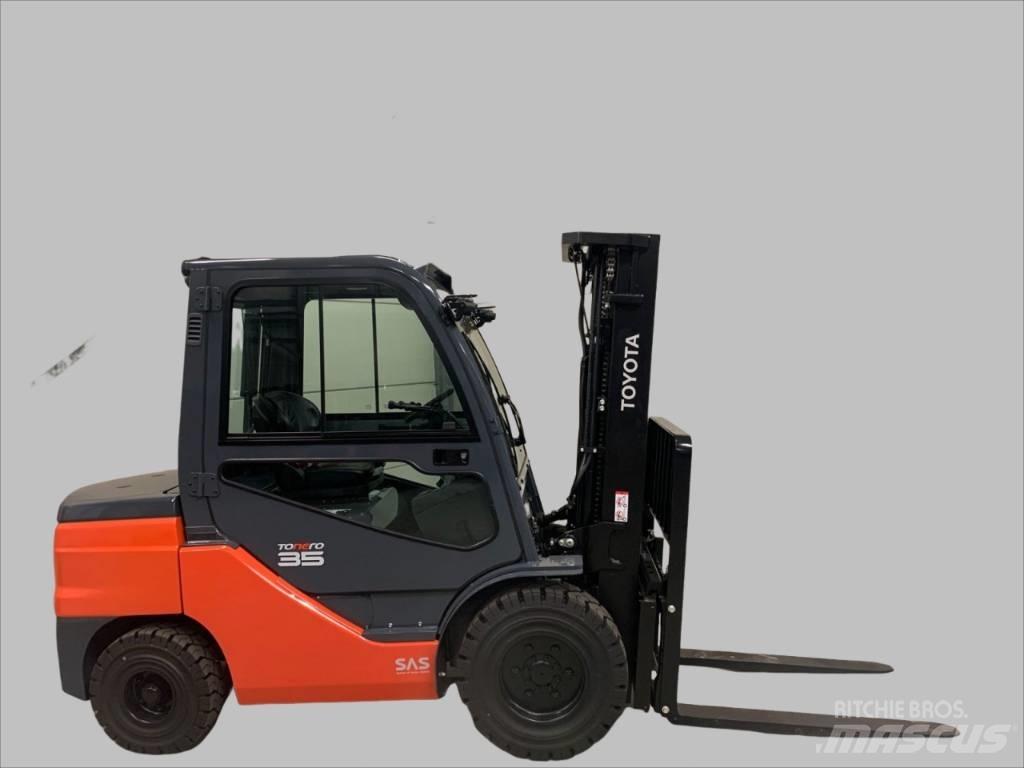 Toyota 52-8 FDJF 35 Diesel Forklifts