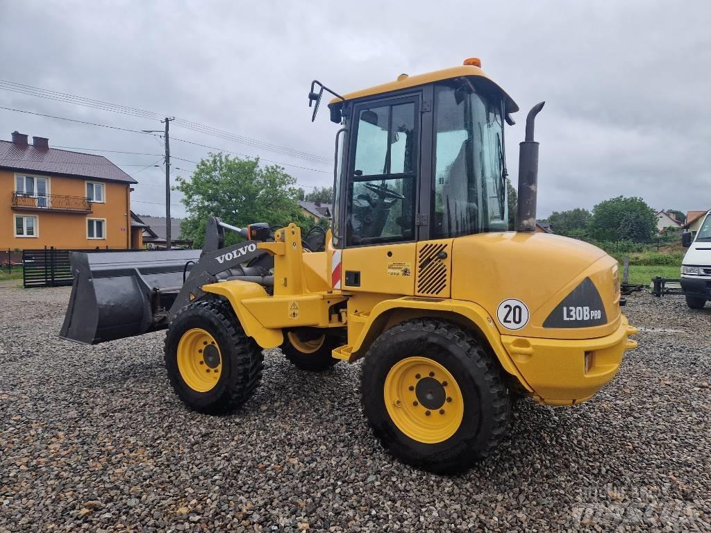 Volvo L 30 Wheel Loaders