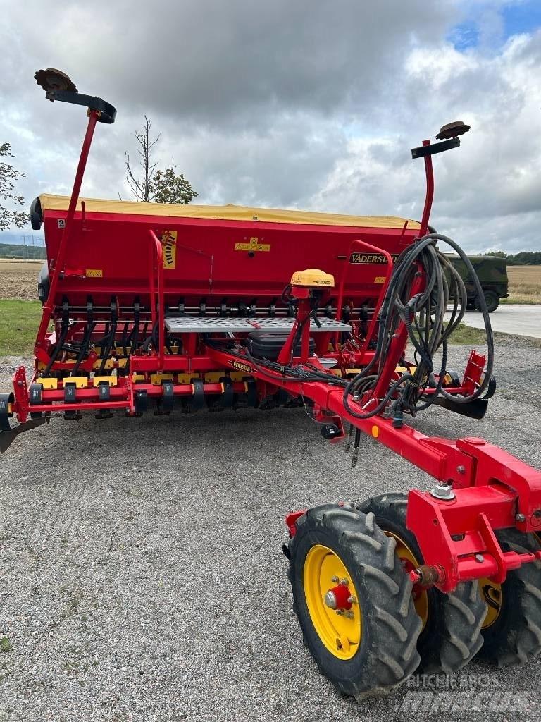 Väderstad Rapid400C Drills