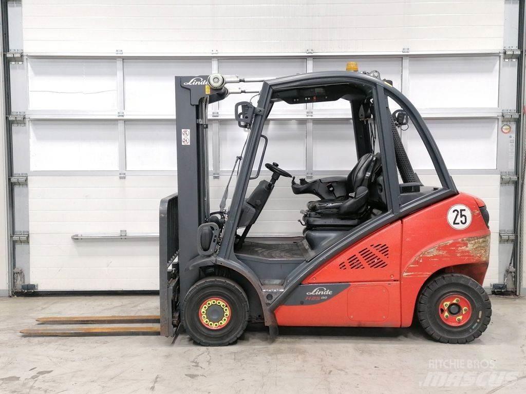 Linde H25D-02 Diesel Forklifts