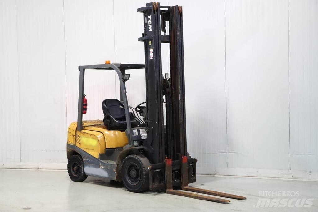 TCM FD25T3 Diesel Forklifts