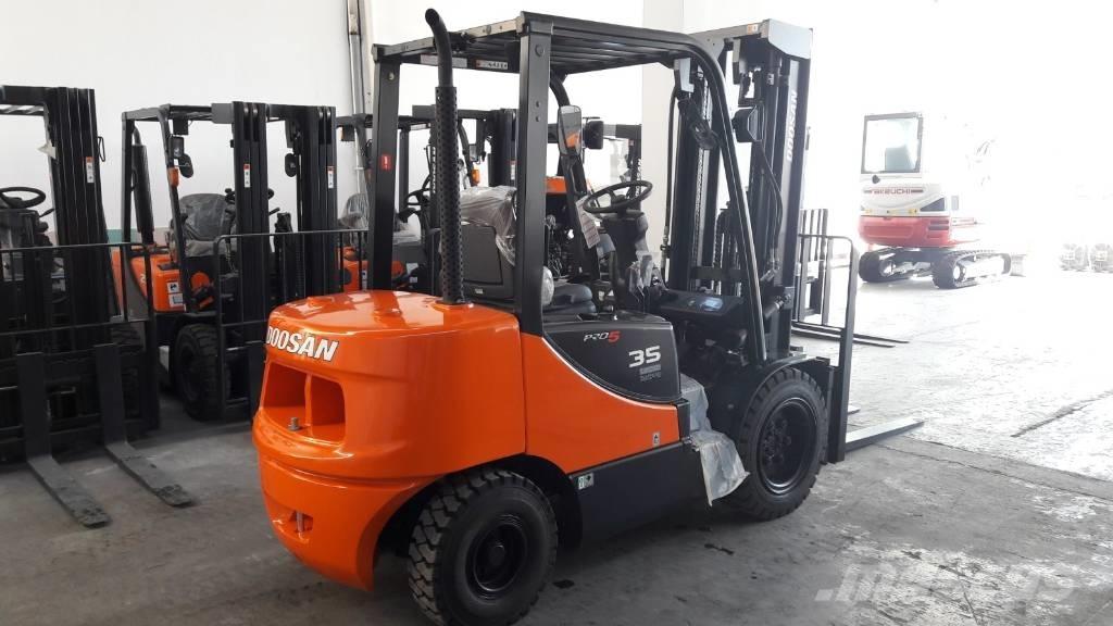 Doosan D35 C-5 Diesel Forklifts