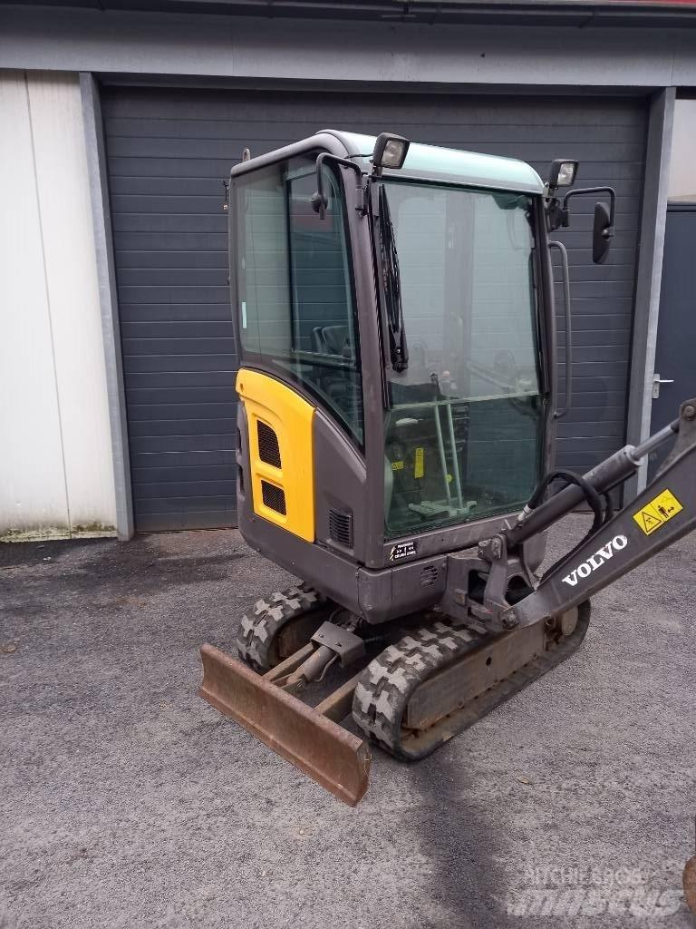 Volvo EC 15 Mini Excavators <7t (Mini Diggers)