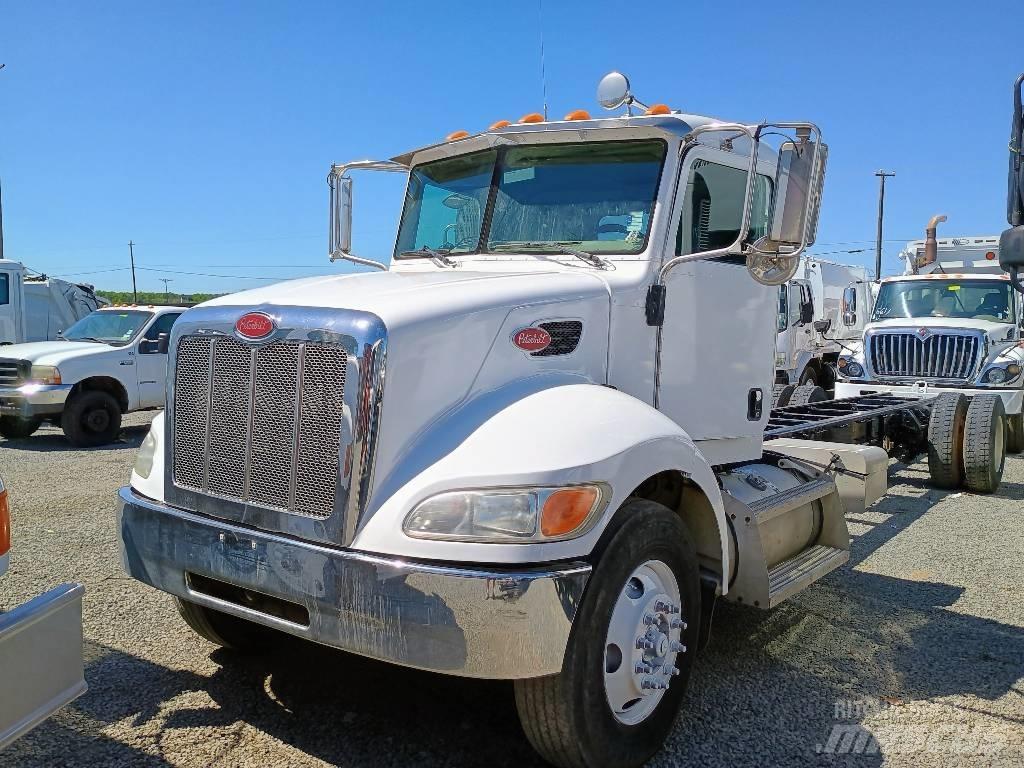 Peterbilt 335 Garbage Trucks / Recycling Trucks