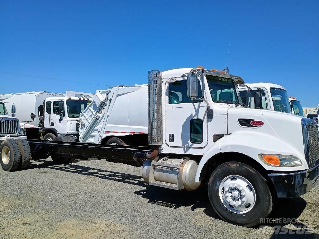 Peterbilt 335 Garbage Trucks / Recycling Trucks