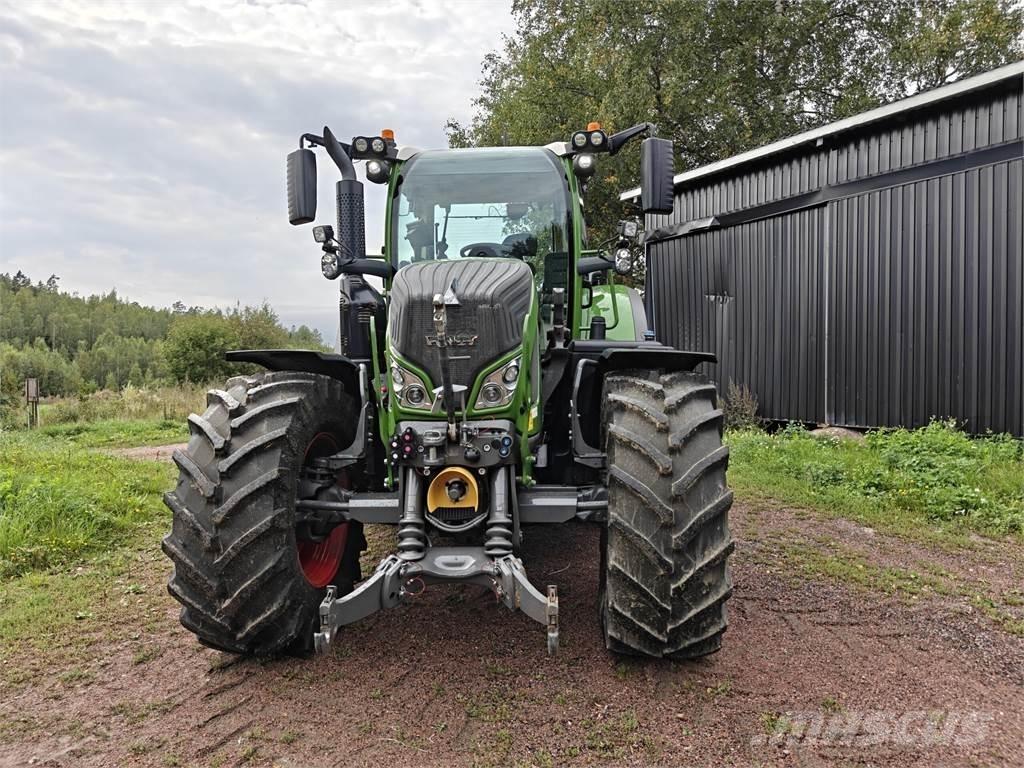 Fendt 718 Gen6 Tractors