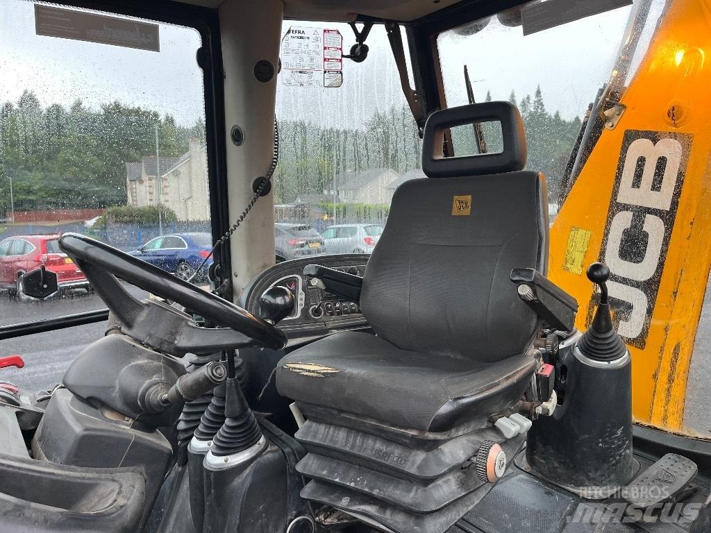 JCB 3CX Backhoe Loaders
