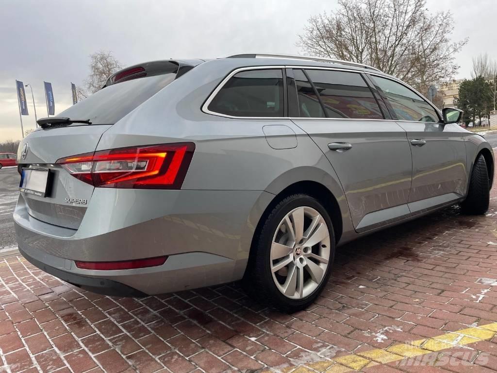 Skoda Superb Automobiles / SUVS