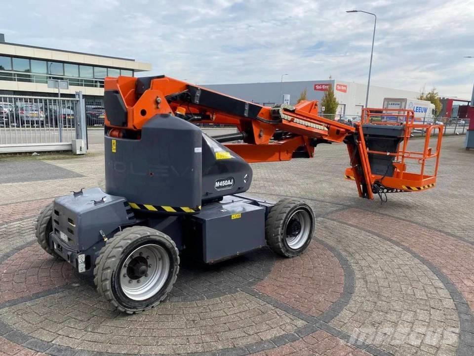JLG M 450 AJ Articulated boom lifts
