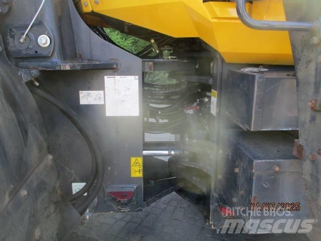 Komatzu WA 380 Wheel Loaders