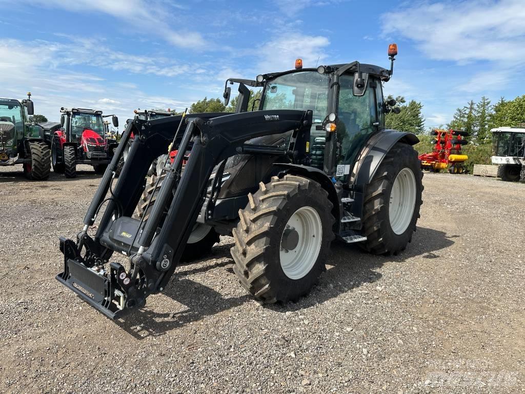 Valtra G 135 A Tractors